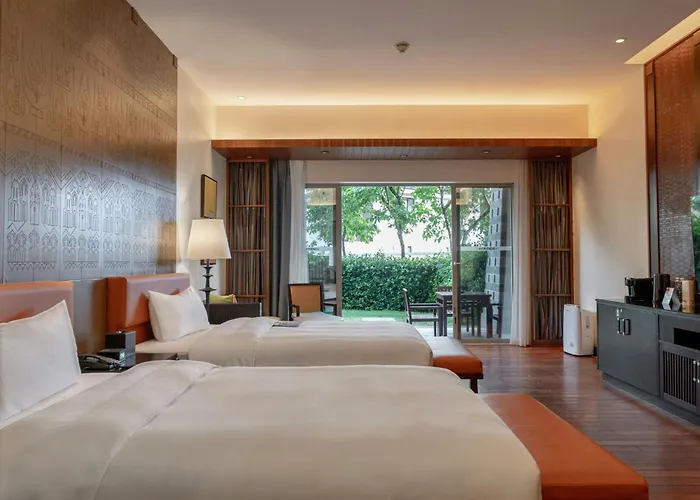 Le Meridien Shimei Bay Beach Resort & Spa