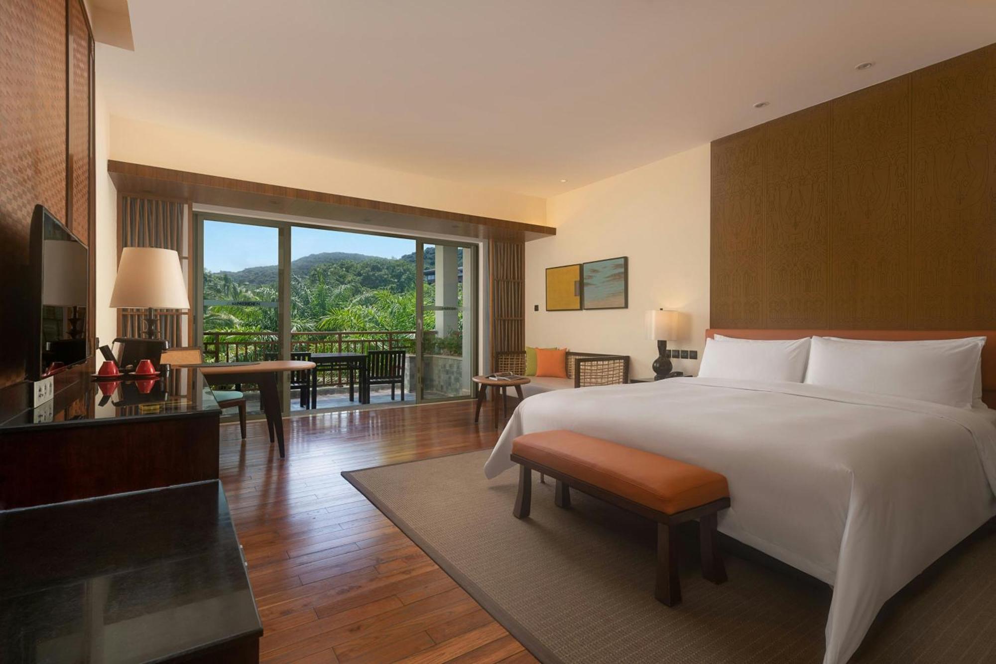 Le Meridien Shimei Bay & 5* Wanning